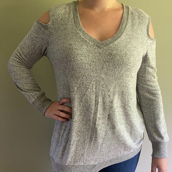 Just U In Gray Shoulder cut out Sweater - Picture 1 of 6